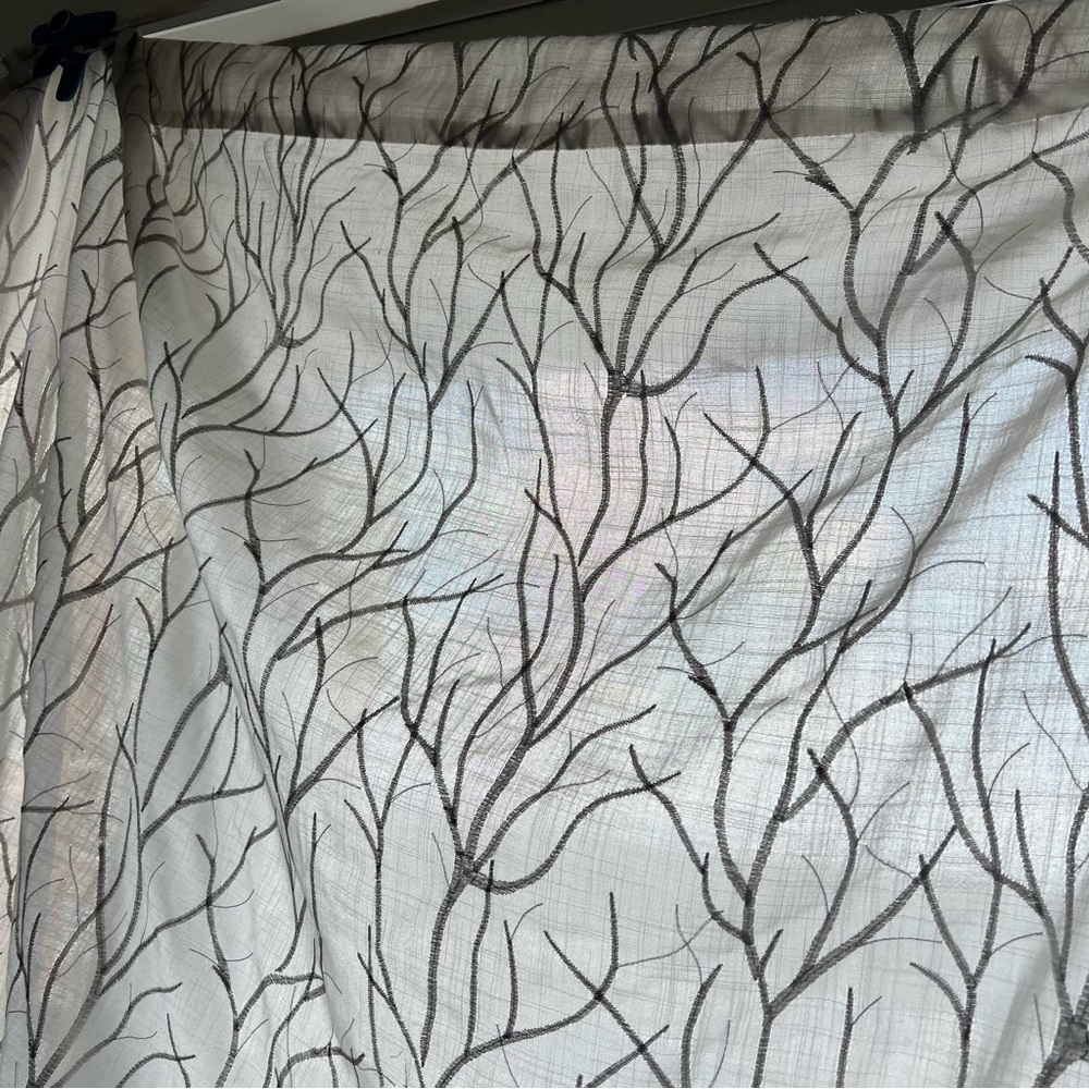 Curtain panels - Picture 4 of 8